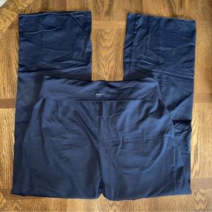 🔥🔥PATAGONIA black yoga/ flare leggings women’s medium 🌸FIRM ON PRICE🌸